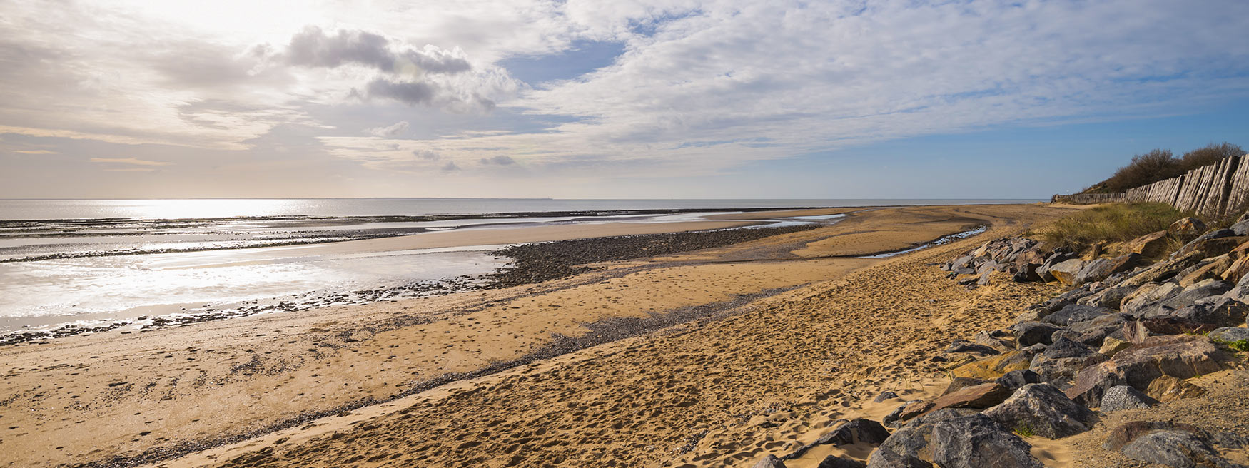 plage sable la tranche sur mer